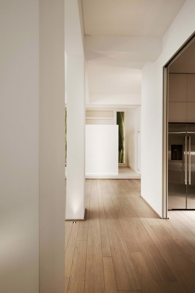 parquete de madeira porta corrediça-hall-mobília-itália-roma-apartamento