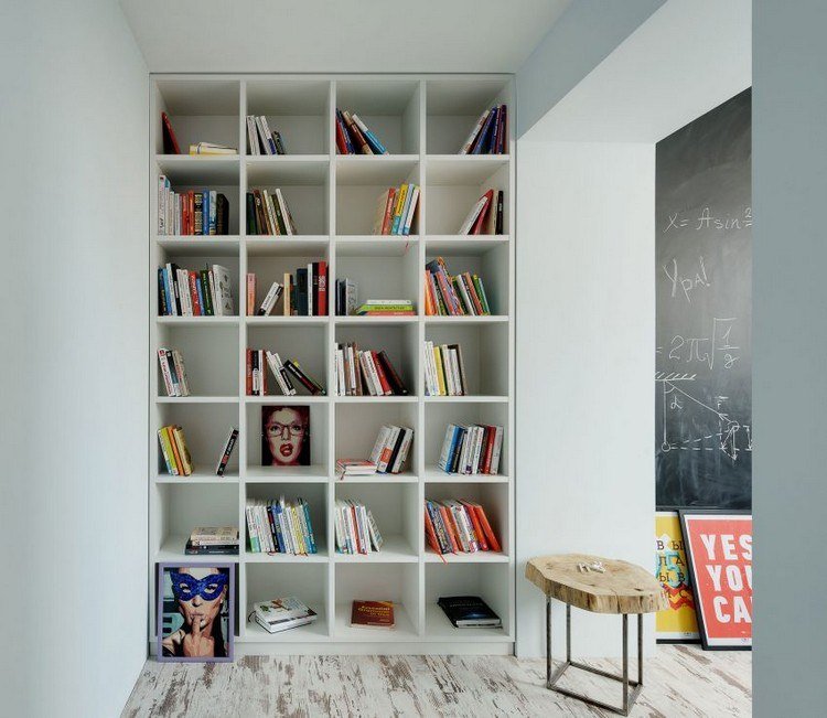 Madeira-aço-design-interior-mobiliário-estudo-estante-parede-quadro-negro