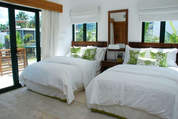 Sublime Samana vilas de férias quartos cores frescas