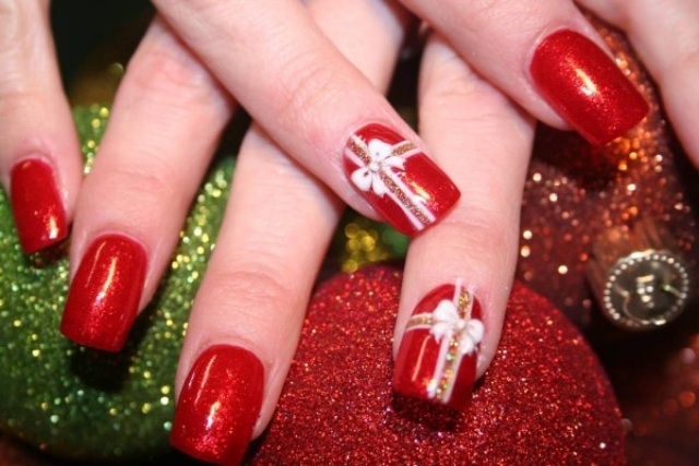 Nail art-creations-christmas-nail-decor-ribbon-red-finger verniz