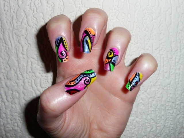 Idéias-coloridas-unhas-arte-desenhos-faça-você-mesmo-unha-decoração-desenhos-à-mão