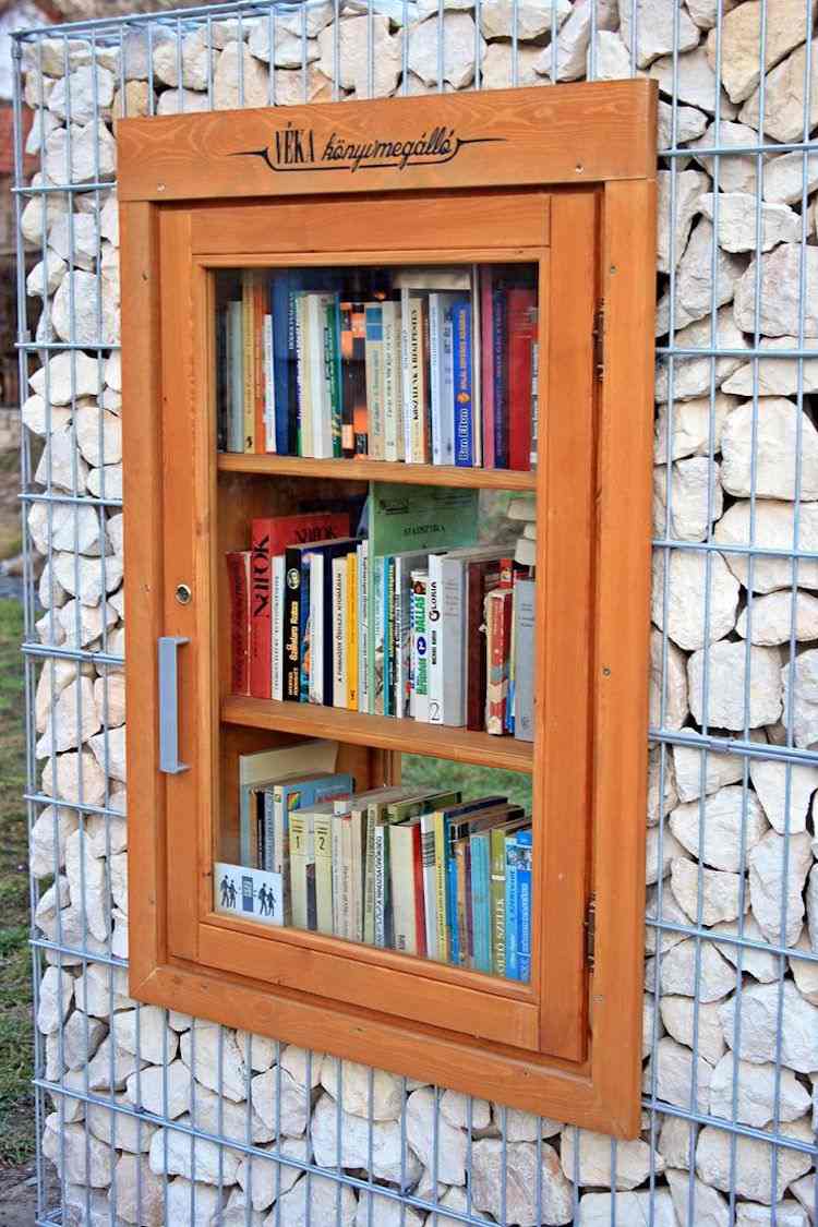 gabião-designs-decorative-elements-outdoor-bookshelf-built-in-shcrank