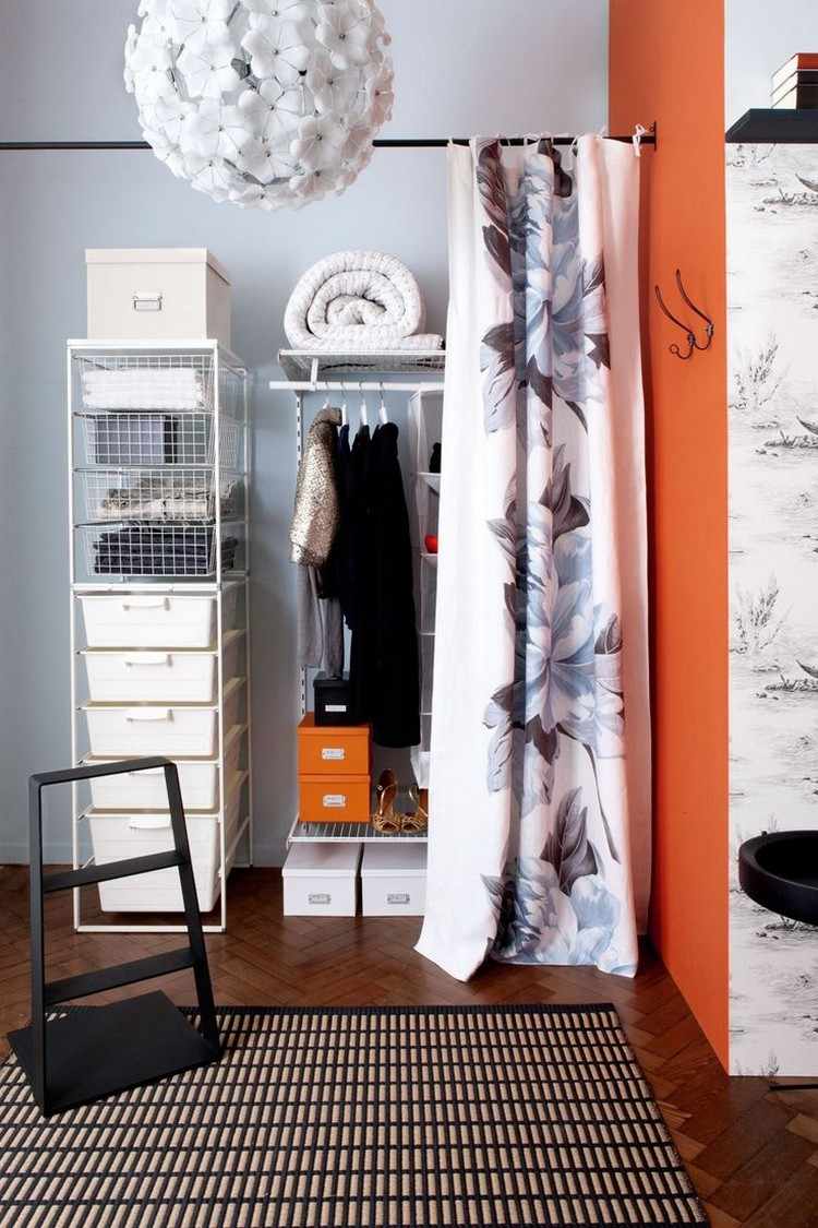 Ideias-abrir-guarda-roupa-estante-estante-cortina floral
