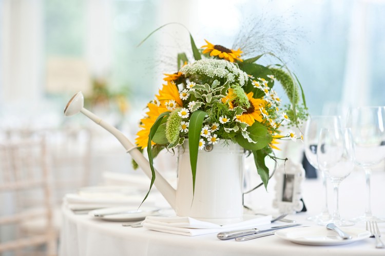 Casamento de verão decoração de mesa girassol camomila