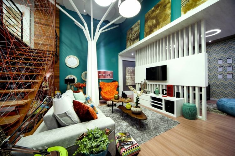 ideias para decoração de interiores parede divisória turquesa sala de estar escadas coloridas