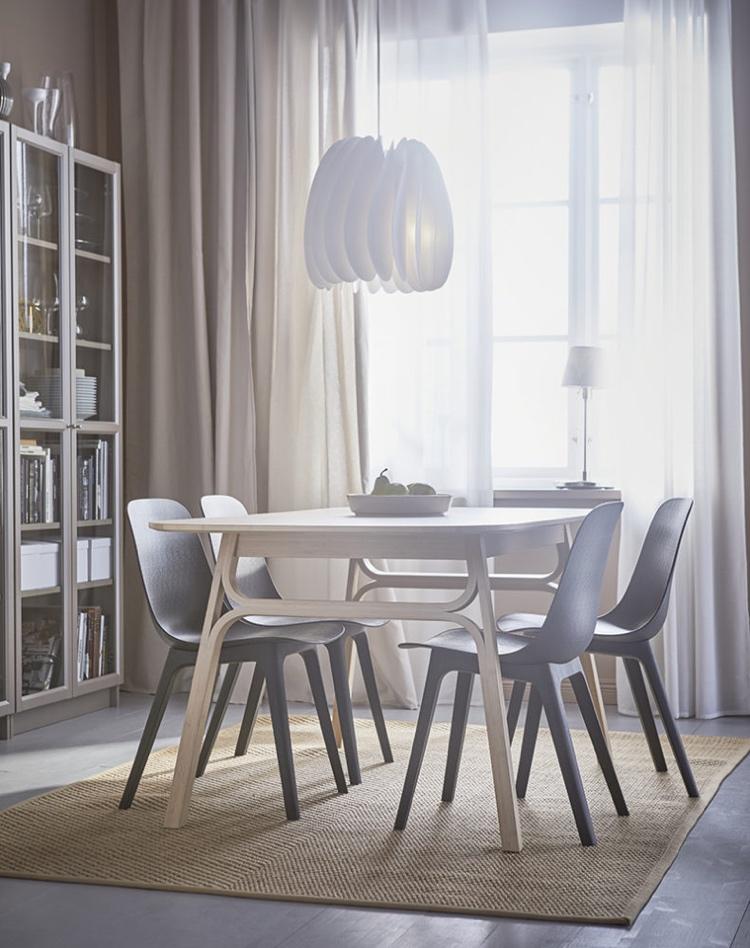 Catálogo Ikea 2021 Mesa de jantar Voxvlöt em estilo escandinavo