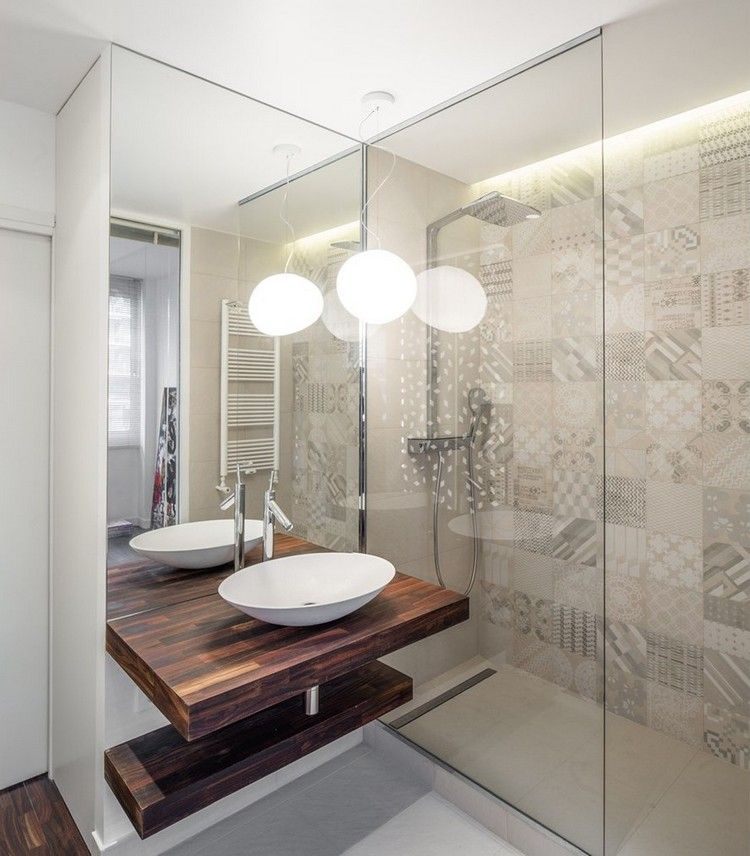 iluminação indireta-led-banheiro-teto-chuveiro-área-vidro-parede-patchwork-ladrilhos