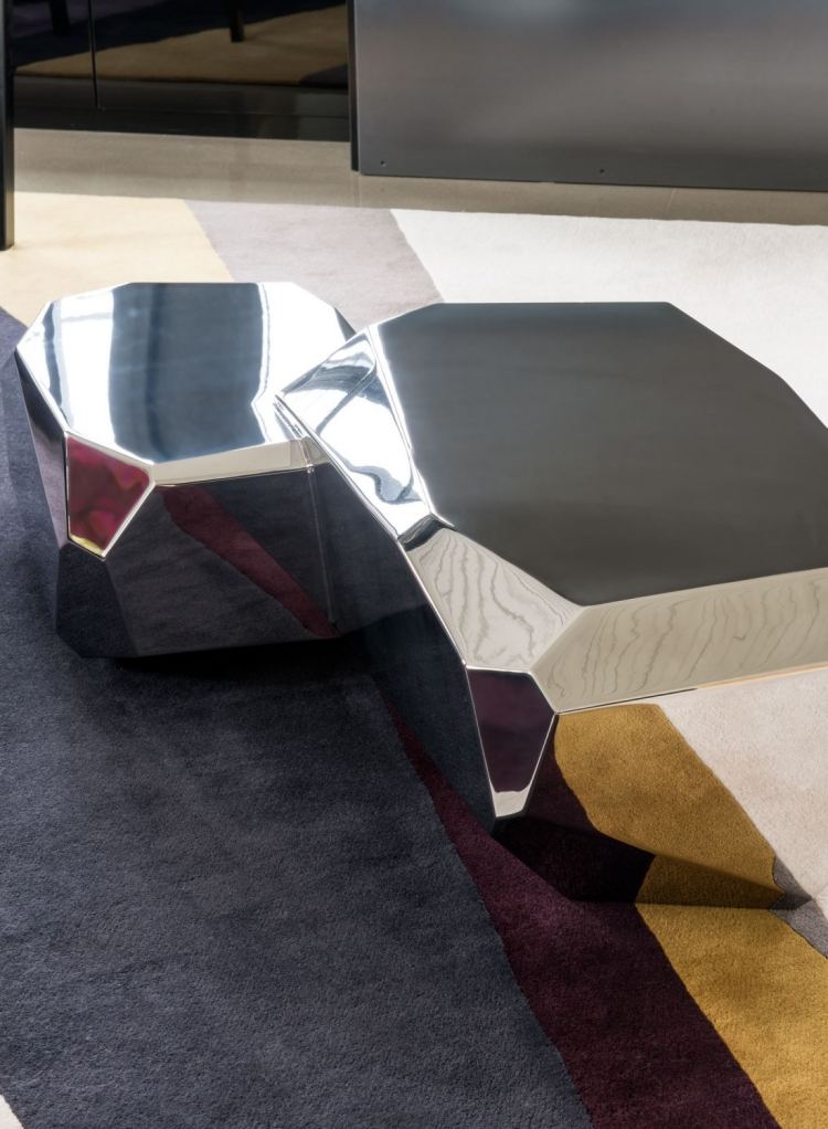 Chique industrial -luxury-loft-mobiliário-mesas laterais-design-moderno-abstrato-refletivo