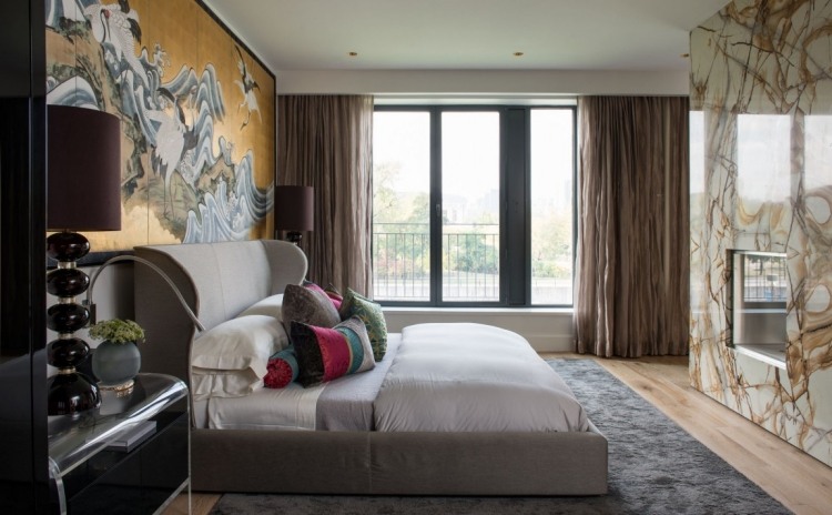 industrial-chique-luxo-loft-apartamento-quarto-cinza-elegante-arte-japonesa-parede-design