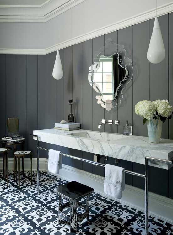 enfeites de azulejos de banheiro elegantes em preto e branco