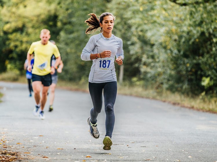 Correr uma maratona é perigoso para os joelhos e articulações