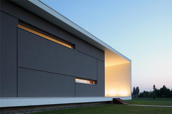 Casa com arquitetura minimalista - vista lateral