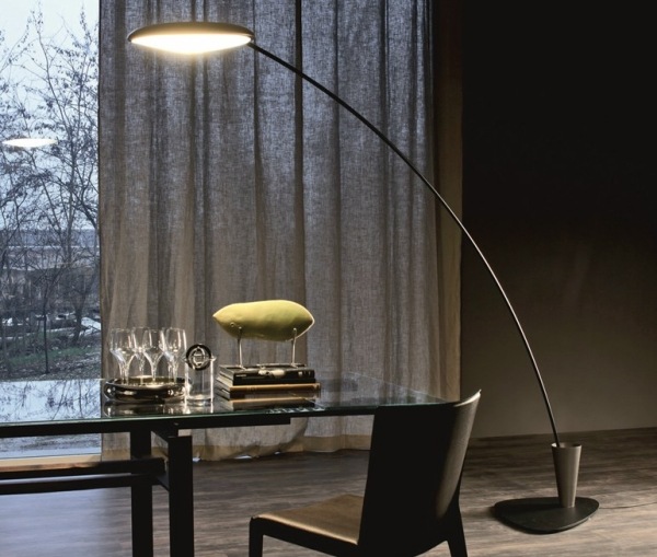 lâmpada de assoalho halley design de iluminação moderno por cattelan