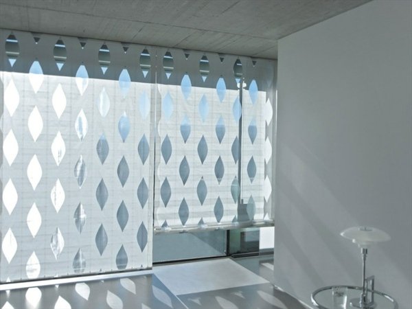 Persianas decorativas protegem áreas privadas