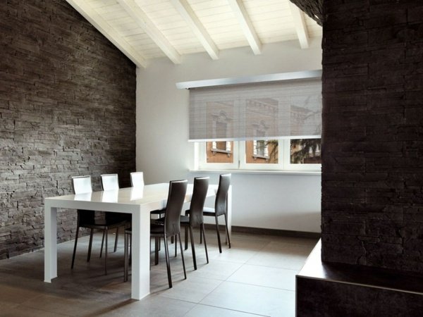 Parede de pedra natural, telhado inclinado marrom design moderno
