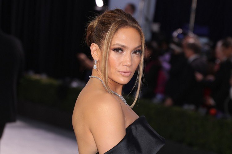 Jennifer Lopez fitness rotina jlo dieta guia plano de exercícios abdominais