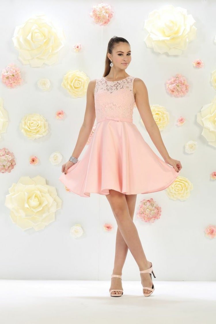 Vestido elegante largo em pêssego com glitter