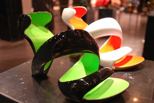 tendência de sapatos-mojito-cores-brilhantes