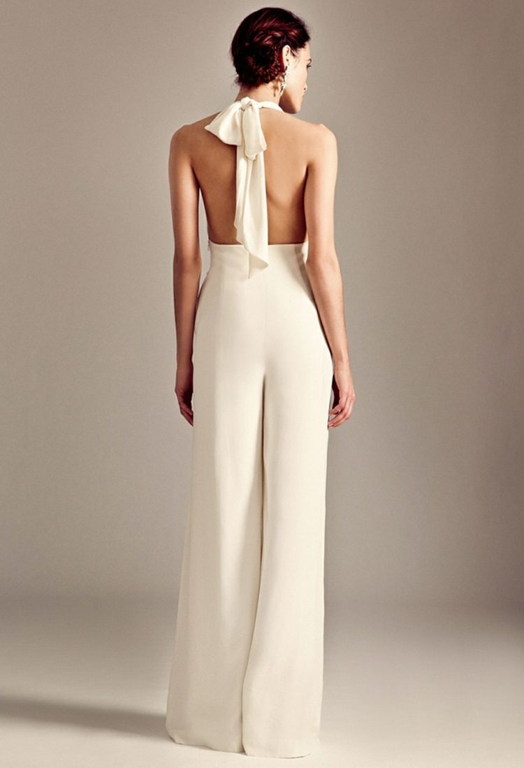 macacão-casamento-sem costas-elegante-laço-laço-gravata-updo-largo-design