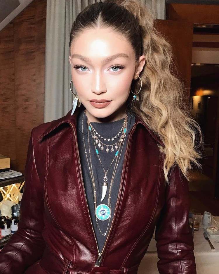 Bella Hadid Hairstyles Chains Layering Jewelry Trends Summer 2020