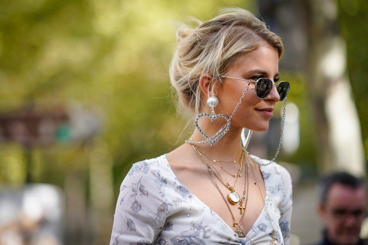 Updos Summer Outfit Ideas Colares Tendências