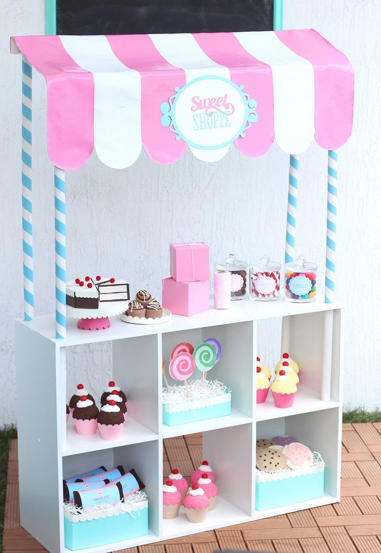 kids-shop-sales-stand-shelf-candy-card-paper-fel-brinquedos