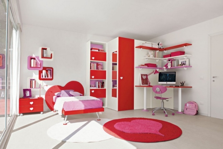 quarto-design-ideias-menina-vermelho-rosa-coração-motivos infantis