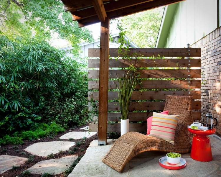 Pequenos jardins-emolduração-rattan-jardim-móveis-cerca de privacidade