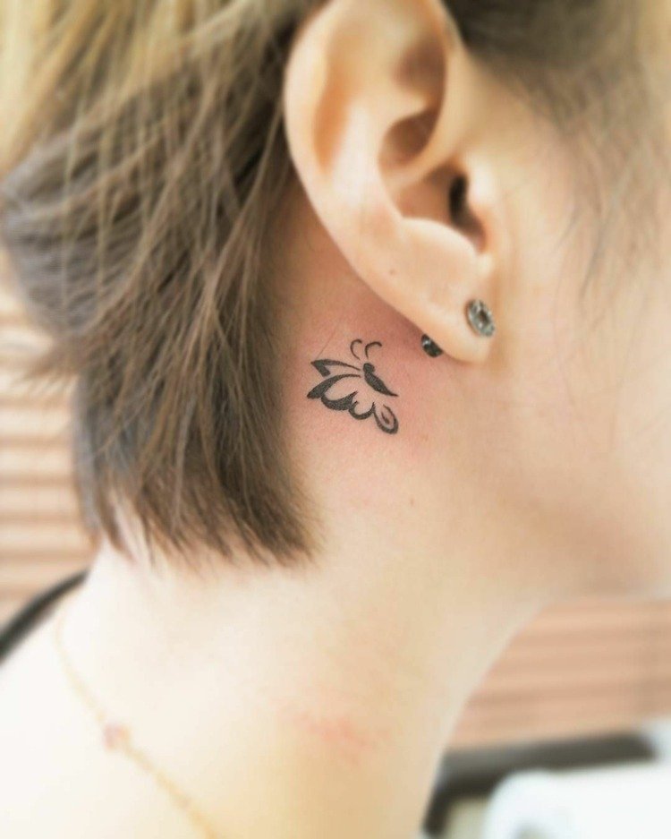 borboletas pequenas tatuagens para atrás da orelha para mulheres monocromáticas minimalistas
