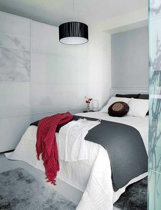 Luminária pendente de design para quarto com cama de casal