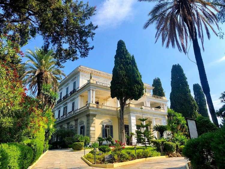 Passeio turístico por Corfu, palácio de Achilleion, Grécia