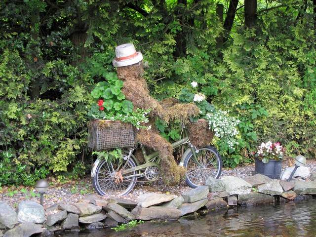 Decoração de jardim bicicleta velha decorar ideias de upcycling com imaginação
