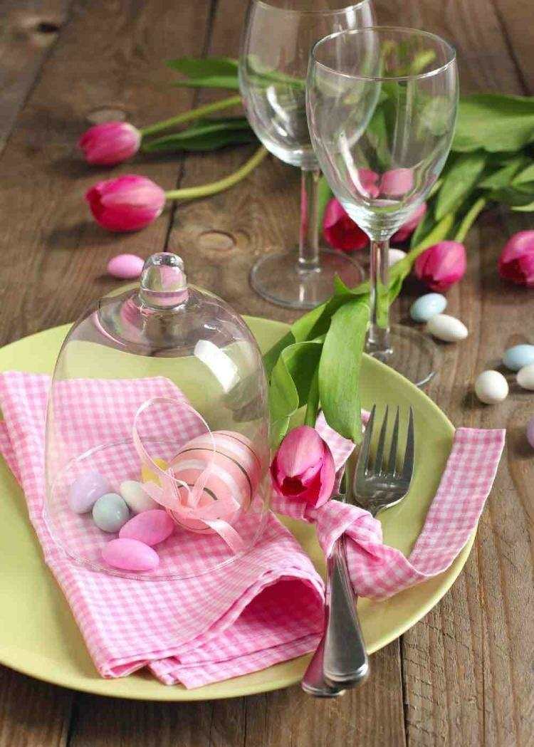 prato de páscoa deco-verde-guardanapo-rosa-xadrez-tulipas
