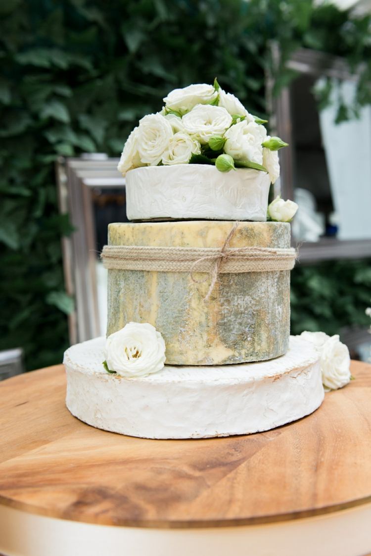 Ideia para um pequeno casamento com queijos light