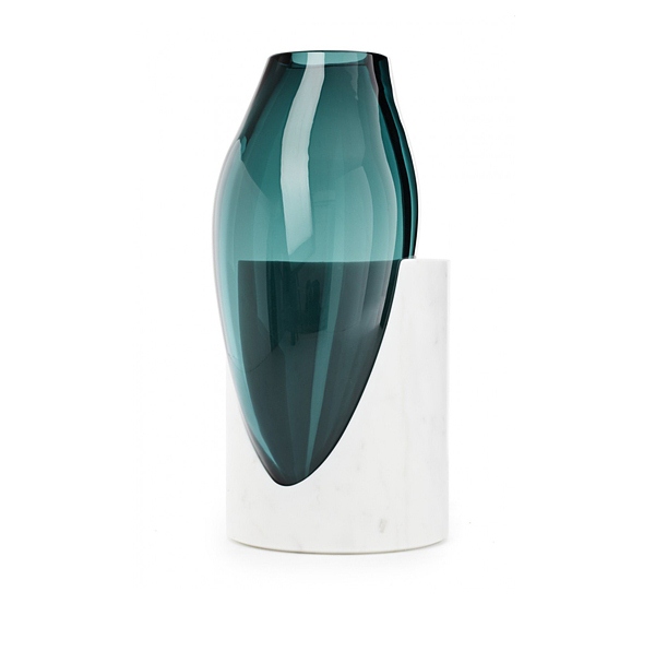 vaso verde forma de cilindro bom design