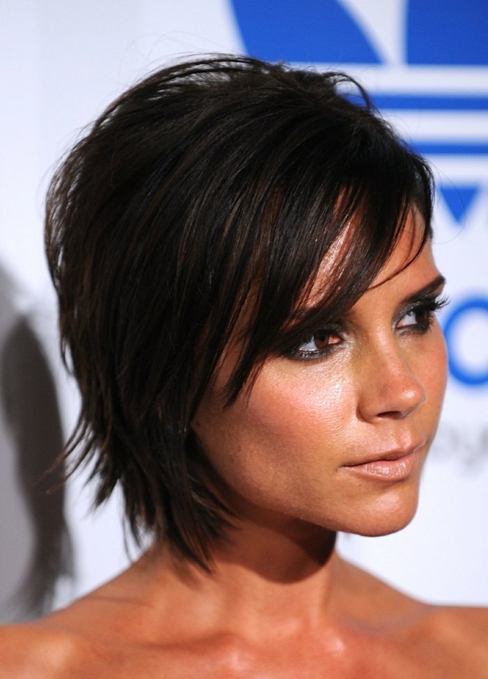 victoria-beckham-short-haired-black-fashion-trend-women