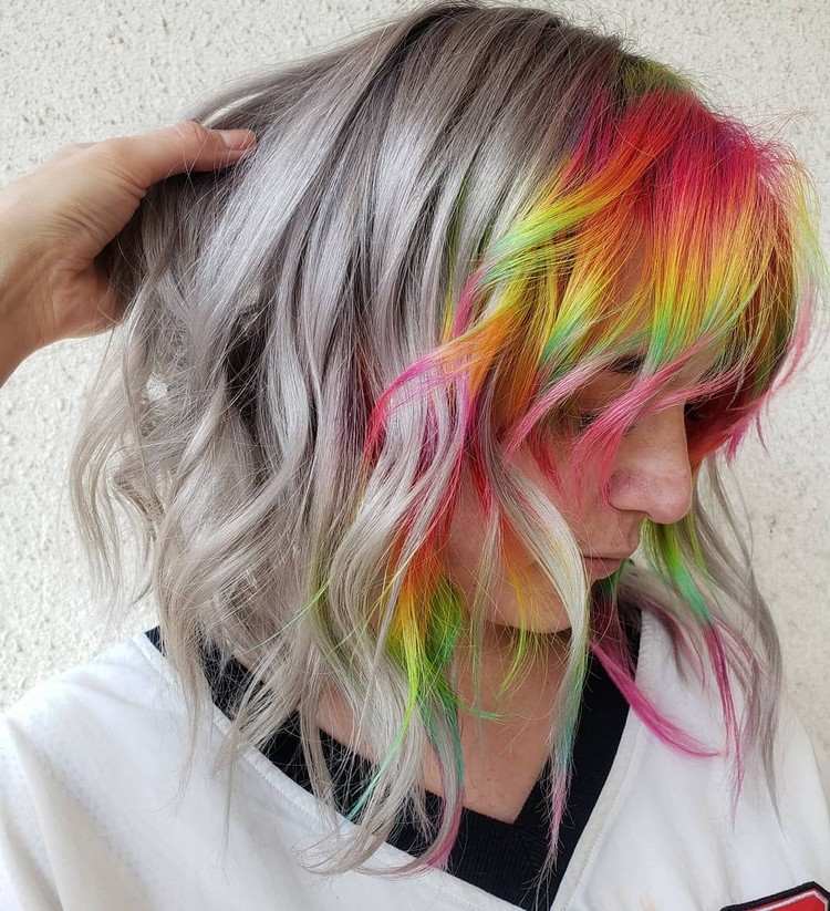 Cabelo arco-íris tendências de cabelo 2021 cabelo curto cabelo grisalho