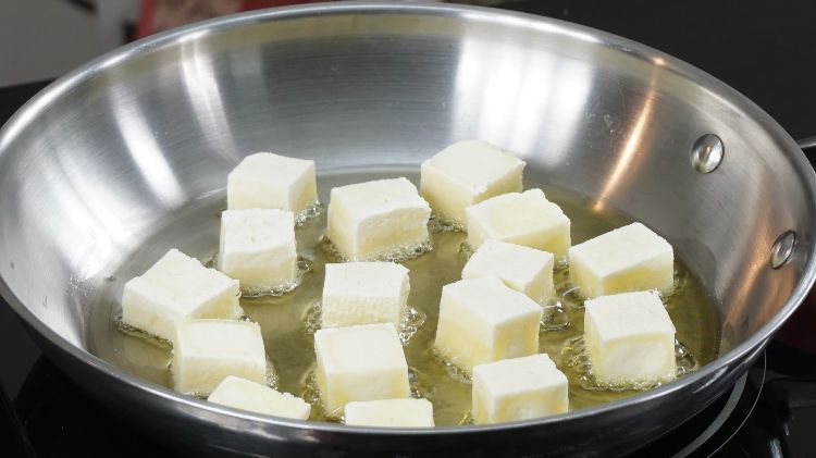 qual óleo usar para fritar pedaços de manteiga frigideira de alumínio ghee manteiga clarificada de manteiga