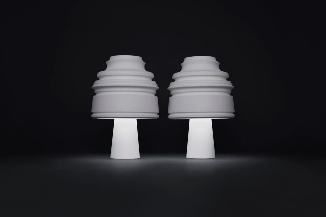 Nendo interpreta o décimo aniversário da lâmpada Kartell desde seu lançamento