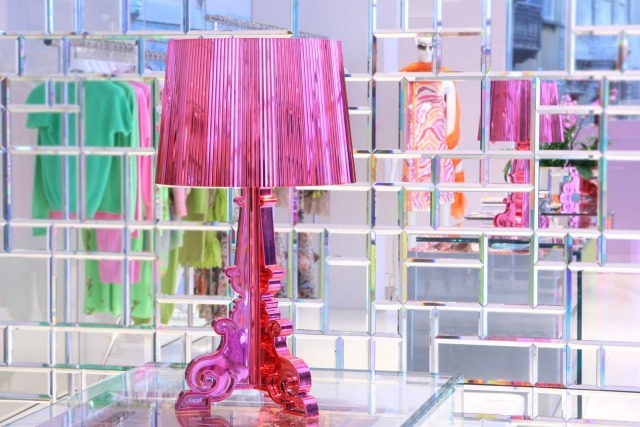 lâmpada design clássico cartel bourgie rosa design moderno transparente