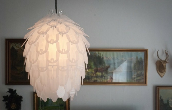 Luminária pendente de madeira - designer dinamarquês