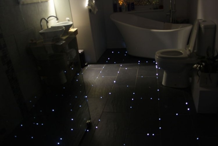 led-tiles-indirect-lighting-bathroom-dark-floor-night-sky