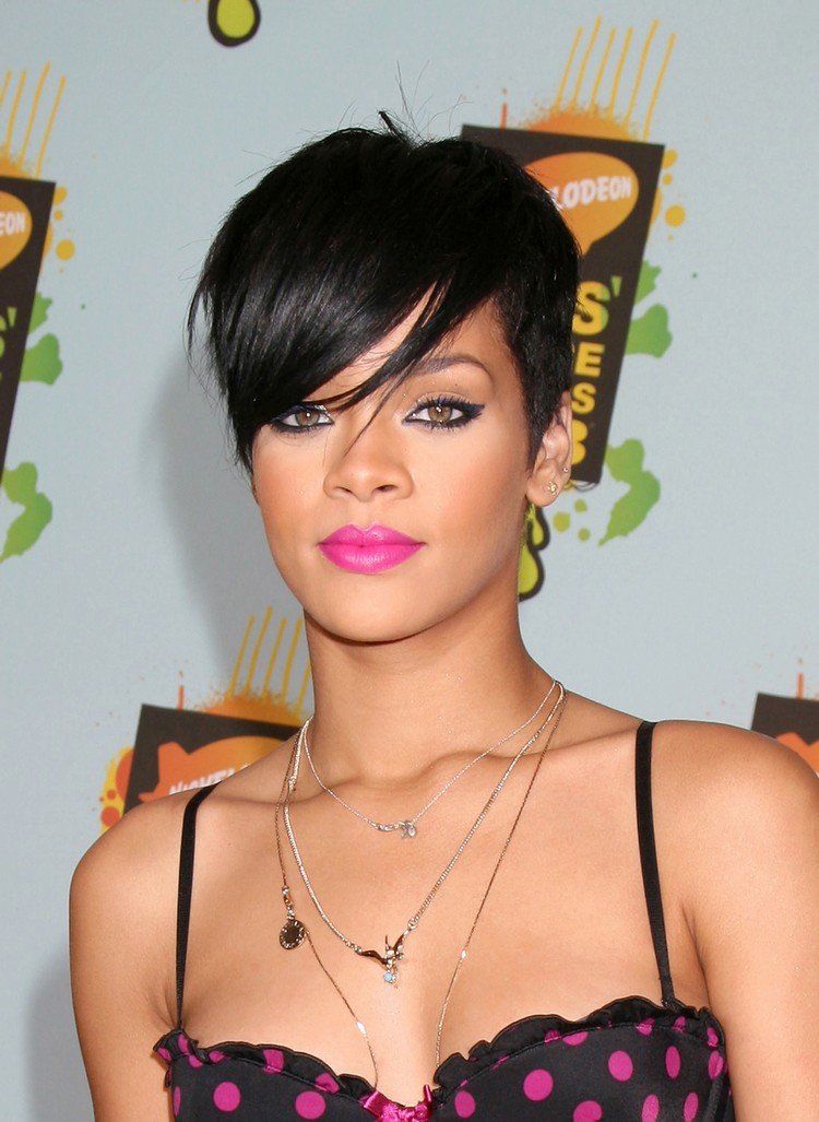 Penteados Rihanna Cabelo Curto Long Pixie Cut 2021