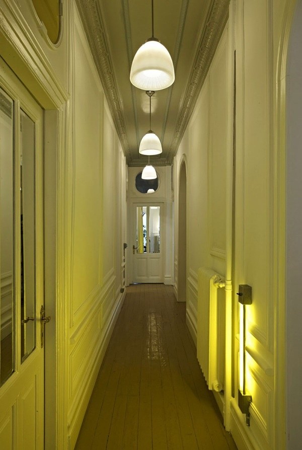 corredor de iluminação moderno