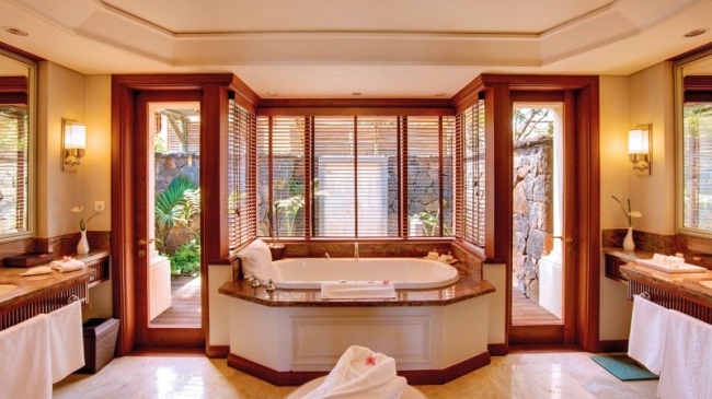 Hotel 5 estrelas de luxo confortável - móveis de banheiro - vidros para banheira