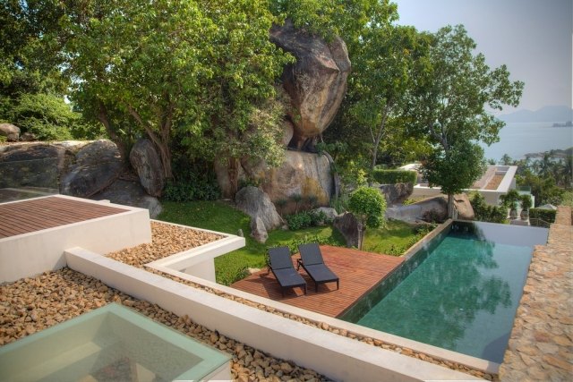 villa de férias-samujana-piscina infinita-terraço ao ar livre-vista para o mar