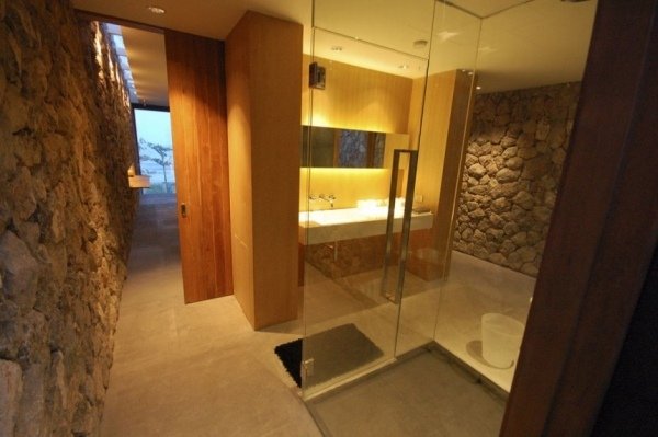 transição banheiro móveis modernos elementos de madeira design de interiores