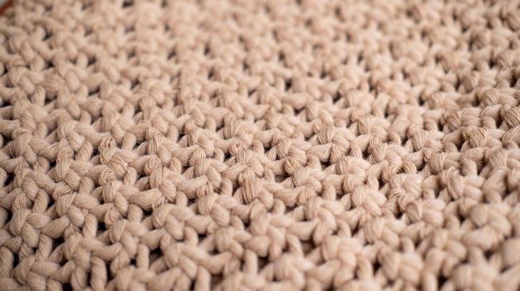 Faça sua própria bolsa feminina com nós quadrados densos como um guia para iniciantes