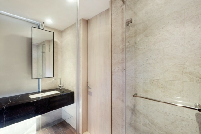 Ideias para móveis de mármore preto com parede de vidro cabine de duche