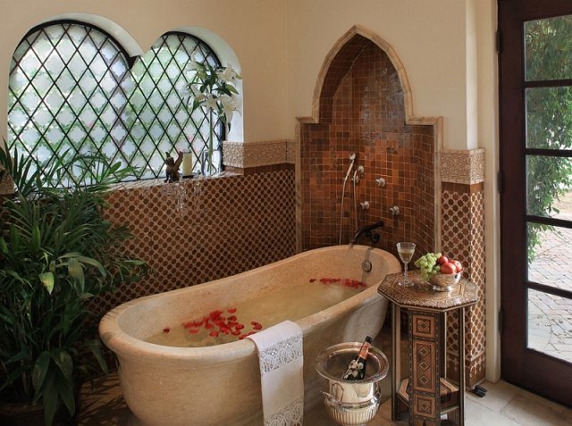 Marroquina-banheira-exótica-adições decorativas
